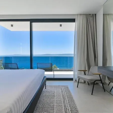 Olive * 特罗吉尔